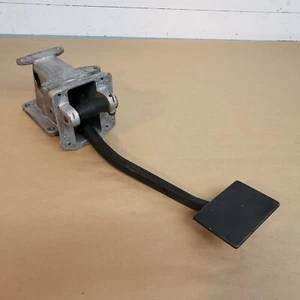 Jaguar XJ6 Series 1 1969-73 Original LHD Brake Pedal Box Housing OEM - Bild 1 von 12