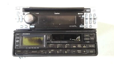 Autoradio Sony XR- 7072 Autoradio Clarion DB 358 RMP - Bild 1 von 4