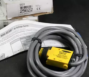 One (1) Banner SM31R Mini-Beam Photoelectric Sensor 3m Range 2m Cable 25222 NEW - Picture 1 of 7