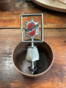 80-84 Oldsmobile Cutlass Hood Ornament Part 22516298 Chrome Emblem Used - Picture 1 of 9