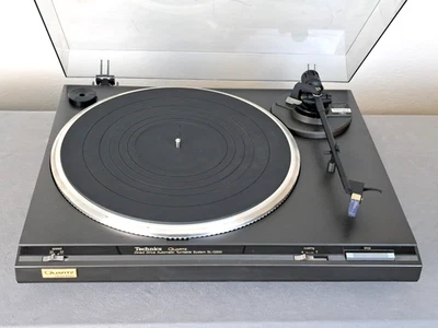Technics SL-Q200 Semi Automatic Turntable Turntable - Image 1 of 4
