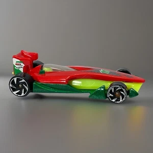 2017 Hot Wheels SPEEDY PEREZ Mexican flag Red Green Diecast Race Car - Picture 1 of 11