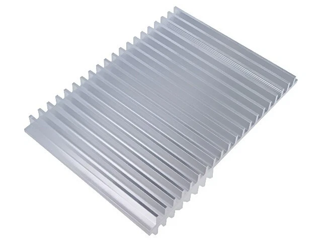 SK 415 150 AL Radiatore: goffrato a coste in alluminio L: 150mm W: 219mm H:... - Immagine 1 di 1