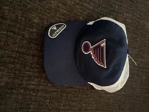 St Louis Blues Adidas Adjustable fit hat - Picture 1 of 2