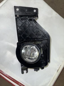 2023 2024 FORD F250SD Right Side LED Fog Light with Mounted Bracket OEM - Picture 1 of 2