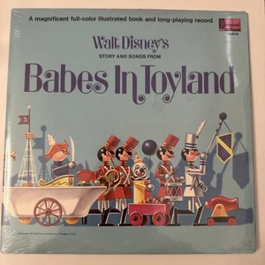 Walt Disney's Story and Songs from Babes in Toyland Vinyl Record ST-3913 1961 - Picture 1 of 4