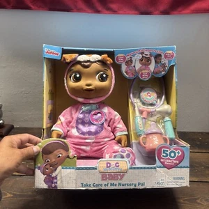 Disney Doc Mcstuffins Take Care Of Me Nursery Pal Embalaje de fábrica Sin sonido - Imagen 1 de 22