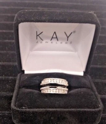 Anillo potenciador solitario de diamantes de 1,00 quilates de oro blanco de 14 quilates G1 SI-1 Kay Jewelers Foto 1 de 4