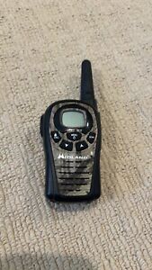 One Midland LXT385 Mossy Oak Camo Handheld 2-Way Walkie Talkie Radio