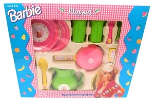 Vintage Chilton Toys Barbie Kunststoff Picknick Spielset in OVP rosa grün - Bild 1 von 8