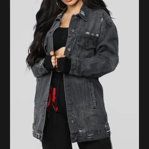 Chaqueta de mezclilla Miss Stressed - Distressed - Denim negra nueva con etiquetas | Para mujer | 100 % algodón - Imagen 1 de 5