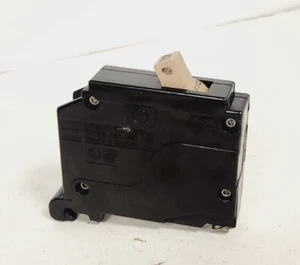 CUTLER HAMMER CIRCUIT BREAKER 1 POLE 20 AMP USED TESTED FOR CONTINUITY - Picture 1 of 5