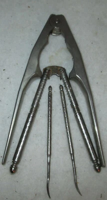 SKYLAB Nuez y Langosta Mariscos Cangrejo Galleta MÁS 2 SELECCIONES Foto 1 de 4