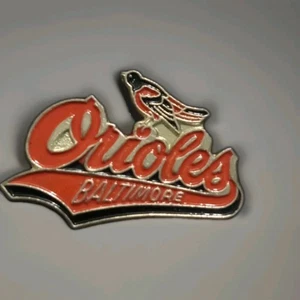BALTIMORE ORIOLES LAPEL LOGO PIN MLB BASEBALL - Picture 1 of 3