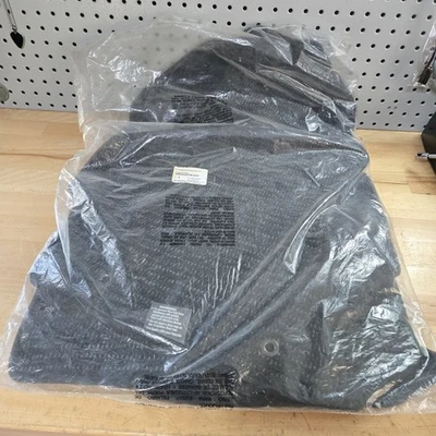 GENUINE OEM 2014-2018 SUBARU FORESTER 4-PC BLACK CARPET FLOOR MATS NEW SET — 第 1/4 张图片