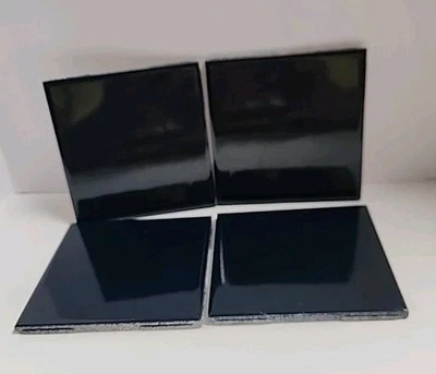 Azulejos cerâmicos 4 1/4" azul marinho escuro conjunto de 4 meados do século moderno feito nos EUA - Imagem 1 de 4