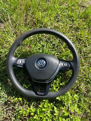 Б/у руль подходит: 2015 Volkswagen Jetta класса A - Изображение 1 из 4