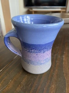 Taza sombreada azul cerámica firmada por DB - Imagen 1 de 5