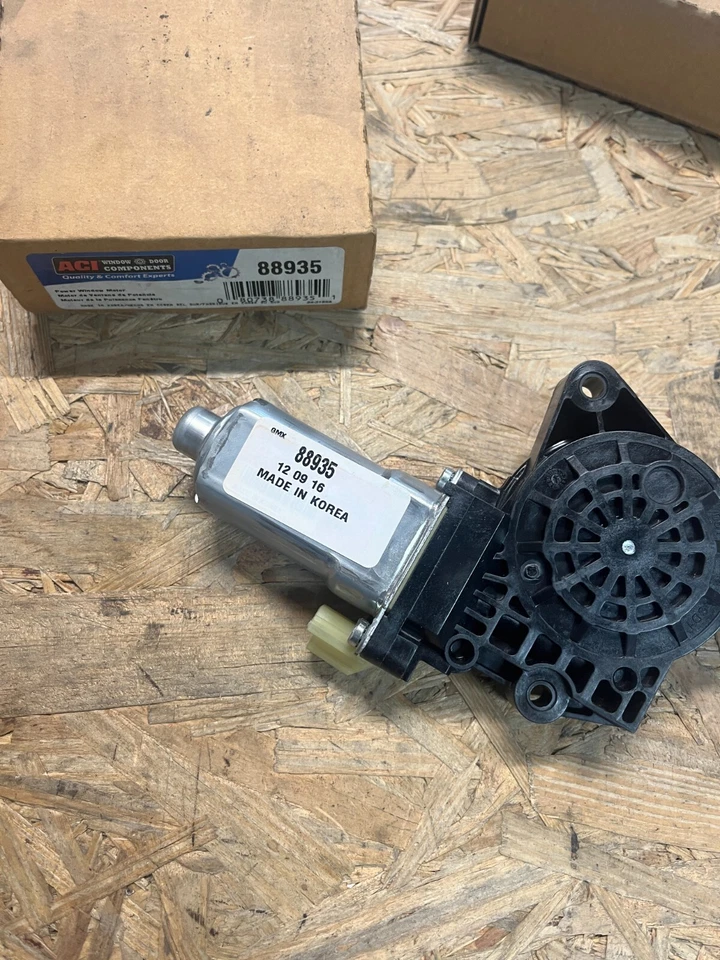 Rear Right Power Window Motor ACI 88935 Hyundai 2007-2012 - Image 1 of 1