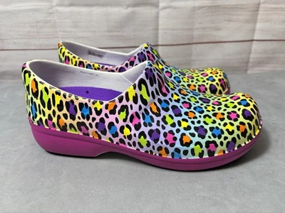 Женские сабо Crocs Lisa Frank Neria Pro II розовые с принтом в виде гепарда размер 10 - Изображение 1 из 4