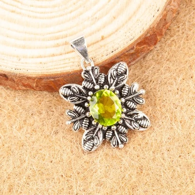 Peridot Gemstone Handmade 925 Sterling Silver Jewelry Pendant Gift For Wife - Image 1 of 3