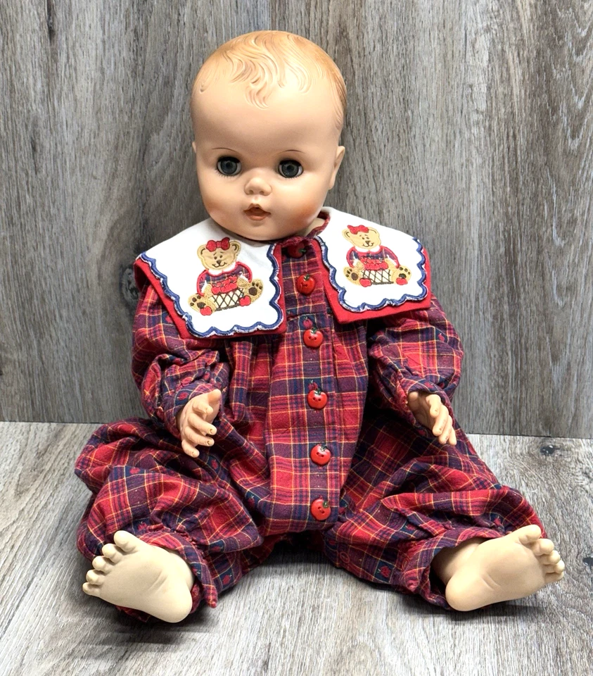 Muñeca bebé UNEEDA Drink & Wet años 60 de colección marcada "Z" ojos dormidos pestañas 23” LEER Foto 1 de 4