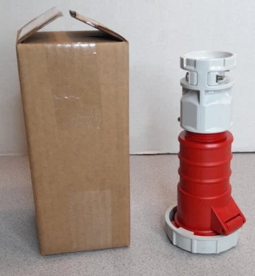 *NEW*  Hubbell Bryant C430C7WA Watertight Connector 3 Pole 4 Wire Grounding 480V - Image 1 of 4