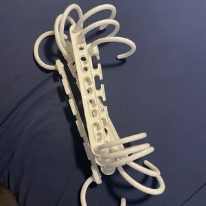 6Pack Magic Hangers Space Saving Hangers Closet Space Saver Hanger Organizer NEW - Picture 1 of 1