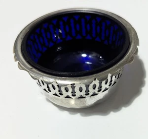 Vintage potter A1 Silver Plated condiment Bowl Cobalt Blue Glass Insert - Picture 1 of 7