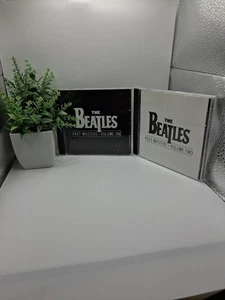The Beatles Past Masters Volume One And Two 2 CD, 1988 CAPITOL RECORDS/EXCELLENT - Picture 1 of 6