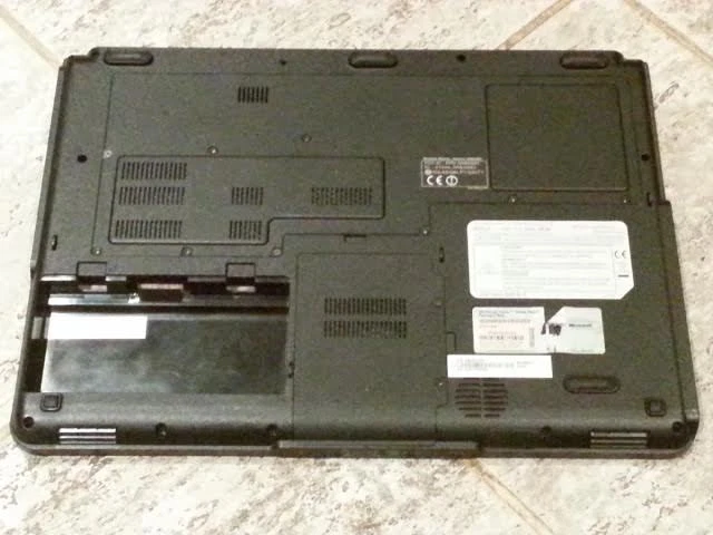 Scocca per Packard Bell EASYNOTE ALP-Ajax A cover inferiore bottom case base Foto 1 de 1