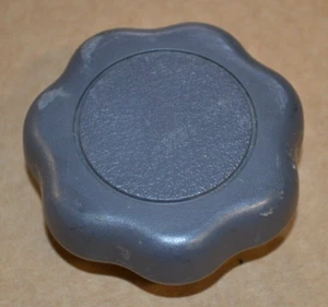 1995-99 ECLIPSE / TALON OEM DRIVER SIDE FRONT LOWER SEAT LUMBAR ADJUSTER KNOB - Picture 1 of 2