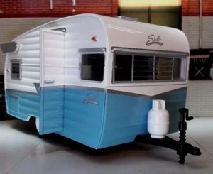 Shasta Airflyte Caravan Blue 1961 American LGB 1:24 Scale Diecast Detailed Model - Foto 1 di 10