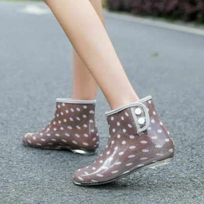 Botas de lluvia para mujer impermeables cómodas antideslizantes al aire libre hebilla moda informales Foto 1 de 4