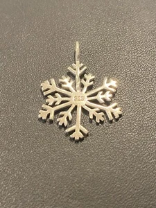 Colgante copo de nieve de plata de ley 925 - Imagen 1 de 3