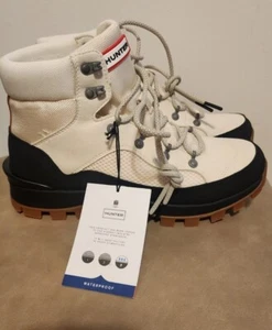 HUNTER Women's Explorer Insulated Lace-Up Leather Commando Boots, Size 9 New - Picture 1 of 8