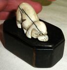 ANTIQUE 1800S VICTORIAN ENGLISH HUNTING DOG CARVED FROM DEER ANTLER W/ BOX tuvi