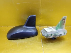 10-16 Mercedes W212 E350 E400 E63 AMG Top Roof Shark Fin Antenna GPS Radio OEM - Picture 1 of 9