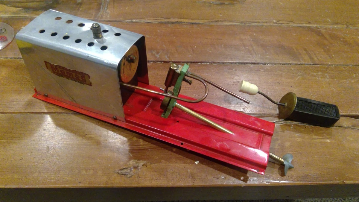 Mamod 蒸気自動車 アイボリー/レッド Mamod 蒸気自動車 アイボリー/レッド Mamod 蒸気自動車 アイボリー/レッド