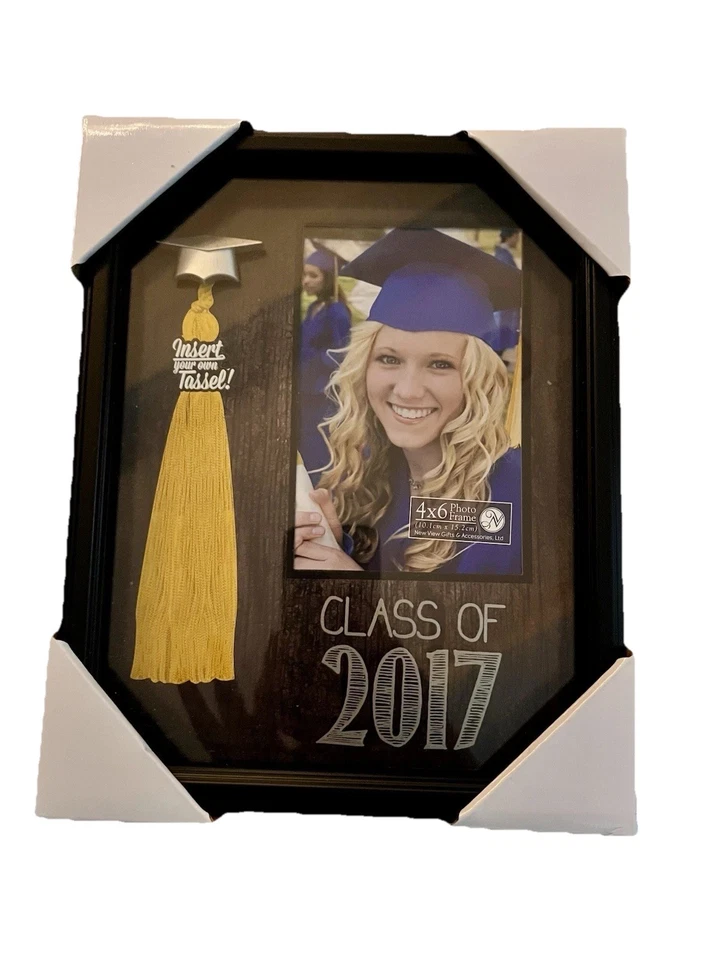 “Marco de graduación 2017 con inserto de borla – Foto 4x6” - Negro Foto 1 de 1