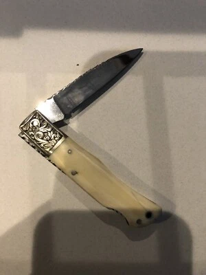 CUSTOM HAND MADE LEAF Bone Handle BLADE FOLDING POCKET HUNTING KNIFE With Sheath - Image 1 of 2