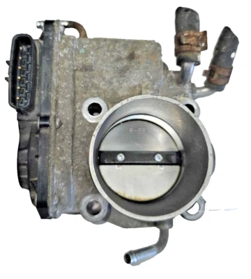 Conjunto de carrocería/válvula del acelerador Pontiac Vibe 09 10 128705 millas 2,4 L Foto 1 de 2