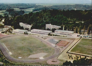 FOOTBALL CP STADE VUE AERIENNE DE SOISSONS AVEC STADE - Picture 1 of 1