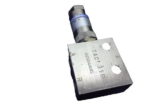 KOGANEI TAC2 31P Air Pilot Valve 3/2-way 1/8" series 34A Pilot Operator 1/8" - Picture 1 of 2