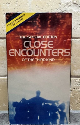 Close Encounters of the Third Kind 1977 VHS ‘88 Special Edition Rare UFO Classic - Image 1 of 4
