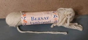 Lana de cordero Bernat .5 OZ 1 madeja 100 yardas beige - Imagen 1 de 4