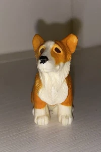 Cute Vtg Small Plastic Corgi Dog Figurine Toy Tiny 1.5” Tall 90’s Vintage - Picture 1 of 6