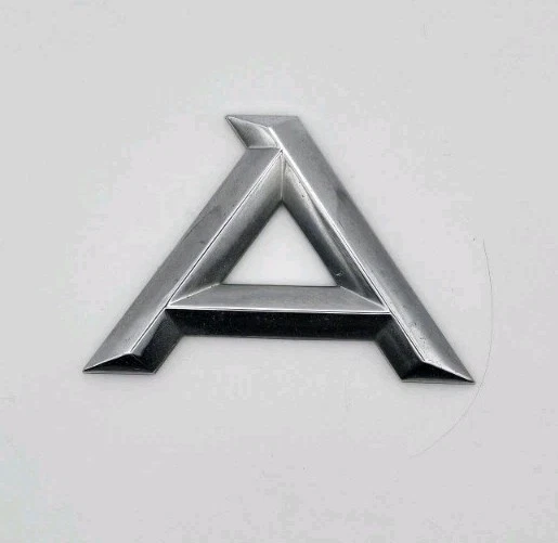 AUDI A4 1996-2000 1.8T LETRA SÍMBOLO SIGNO LOGOTIPO INSIGNIA EMBLEMA OEM Foto 1 de 4