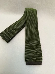 Cravatta Peter Millar verde seta italiana maglia fondo piatto 64”x2 3/8” - Foto 1 di 4