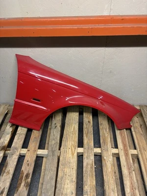 Правое крыло Hellrot для 03-06 BMW E46 3 серии 323i 325i 328i 330i 2DR R/H - Изображение 1 из 4